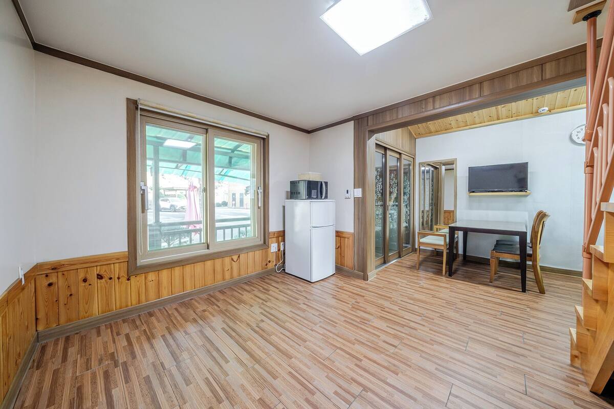 ベーシック ルーム 1 ベッドルーム (room 2) | 1 室のベッドルーム、WiFi (無料)