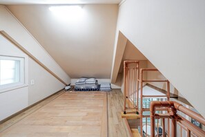 Basic Room, 1 Bedroom (room 3) | 1 bedroom, free WiFi - Pocheon Terrace 527 Campground (Pocheon)