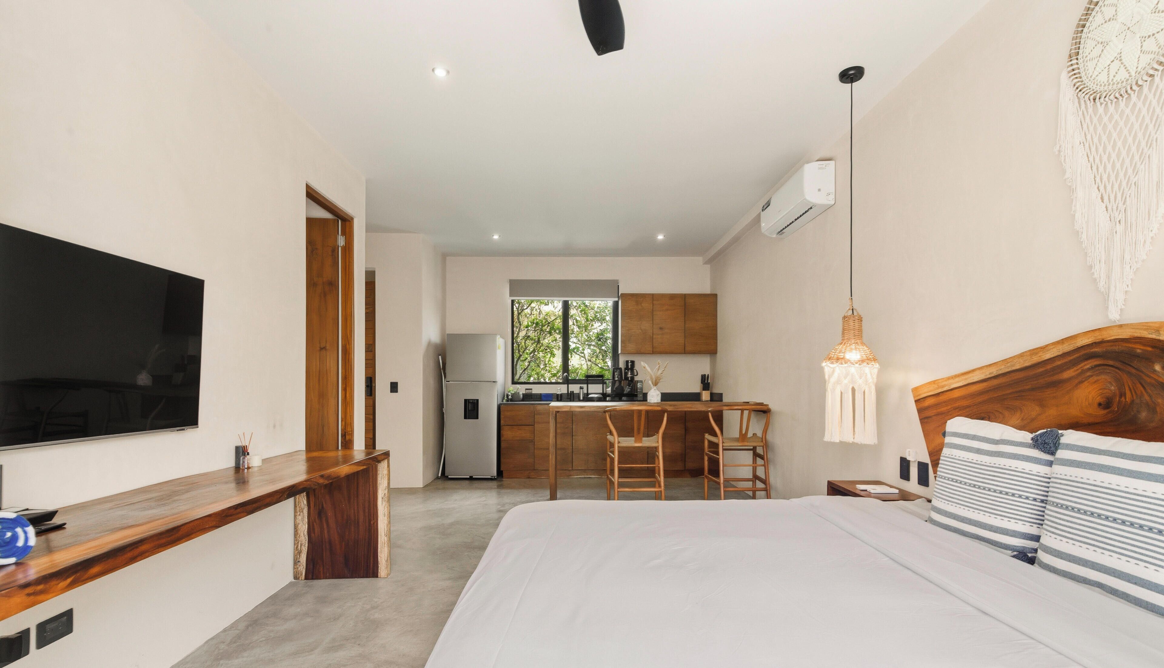 Comfort Studio Suite | Iron/ironing board, free WiFi