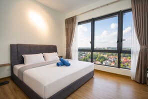 Interior - Chic 2BR Stay With Pool by Jonker Street (Malacca City)