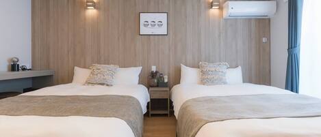 Comfort Double or Twin Room, Balcony | Laptop workspace, free WiFi