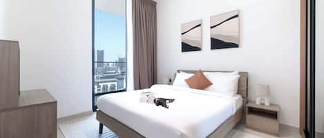 Iron/ironing board, WiFi, bed sheets
