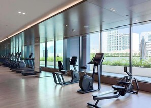 Fitness facility - Free housekeeping visits during your stay - StayShort - JVC Apartment Sleeps 4 with Pool View! (JVC)