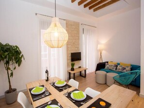 Apartment | Living room - Deluxe Apartment With Jacuzzy (Alicante)