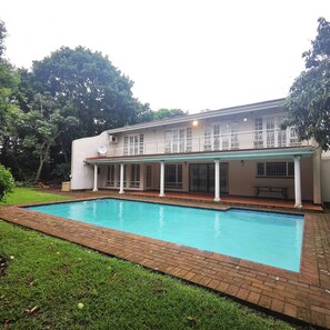 Utomhuspool