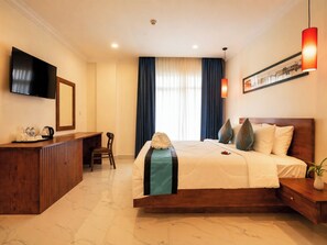 Deluxe Double Room, Pool View - Le Kree Downtown Hotel (Phnom Penh)