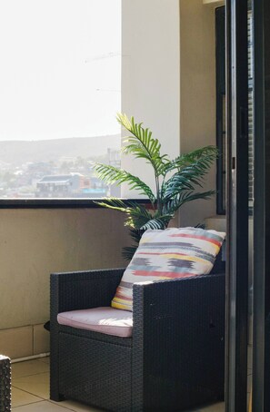 Property grounds - Central Cape Town Apt with views (Cape Town)