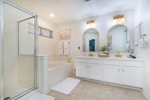 Bathroom - Bulverde vacation home (San Antonio)