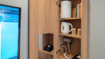 Laptop workspace, blackout drapes, iron/ironing board (on request)