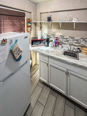 Apartment | Private kitchen - Executive Studio (Lehigh Acres)