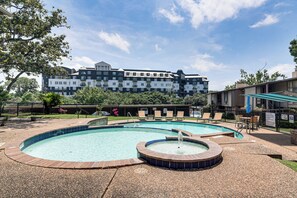 Pool - Pool Access! Condo Near NRG Stadium, Memorial Park (Houston)