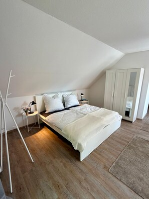 WiFi, bed sheets - Vacation apartment in Wiesmoor - quiet location near open-air stage & Ottermeer (Wiesmoor)