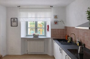 House | Private kitchen - Cozy Countryside Home With Terrace (Brezzo di Bedero)