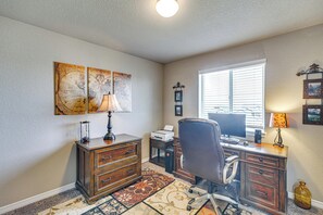 Interior - Explore The Springs! Spacious Home w/ Patio & Yard (Colorado Springs)