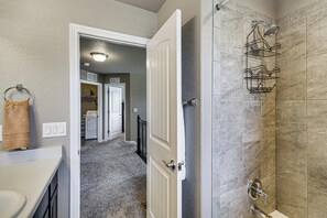 Hair dryer, towels - Explore The Springs! Spacious Home w/ Patio & Yard (Colorado Springs)