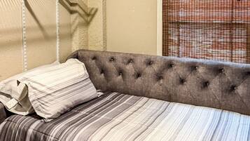 WiFi, bed sheets