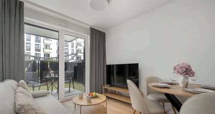 Beige Apartment | Parking | Furnished Terrace