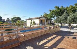 Pool - Villa in Marina Di Ragusa with 3 bedrooms sleeps 7 (Marina Di Ragusa)