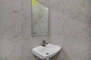 Bathroom - Super Hotel O Acropolis Mall Kolkata (Kolkata)