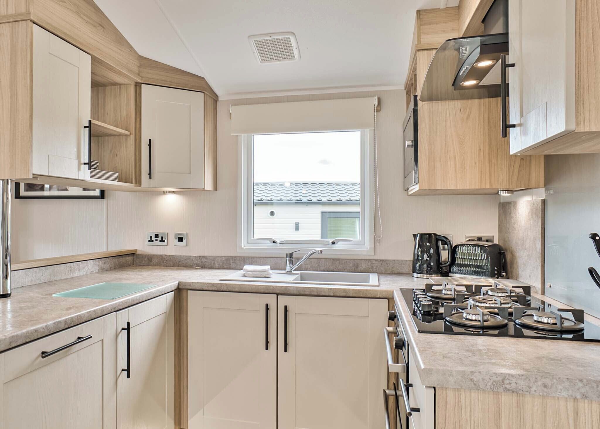 Fridge, oven, stovetop, toaster
