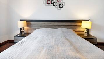 WiFi, bed sheets
