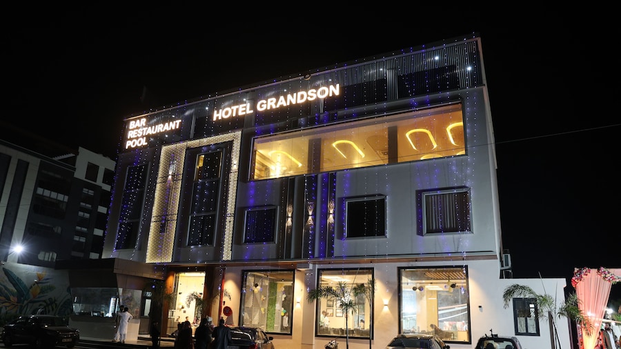 VANU GROUP OF HOTEL - GRANDSON