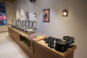 รูมเซอร์วิส - บริการอาหาร
