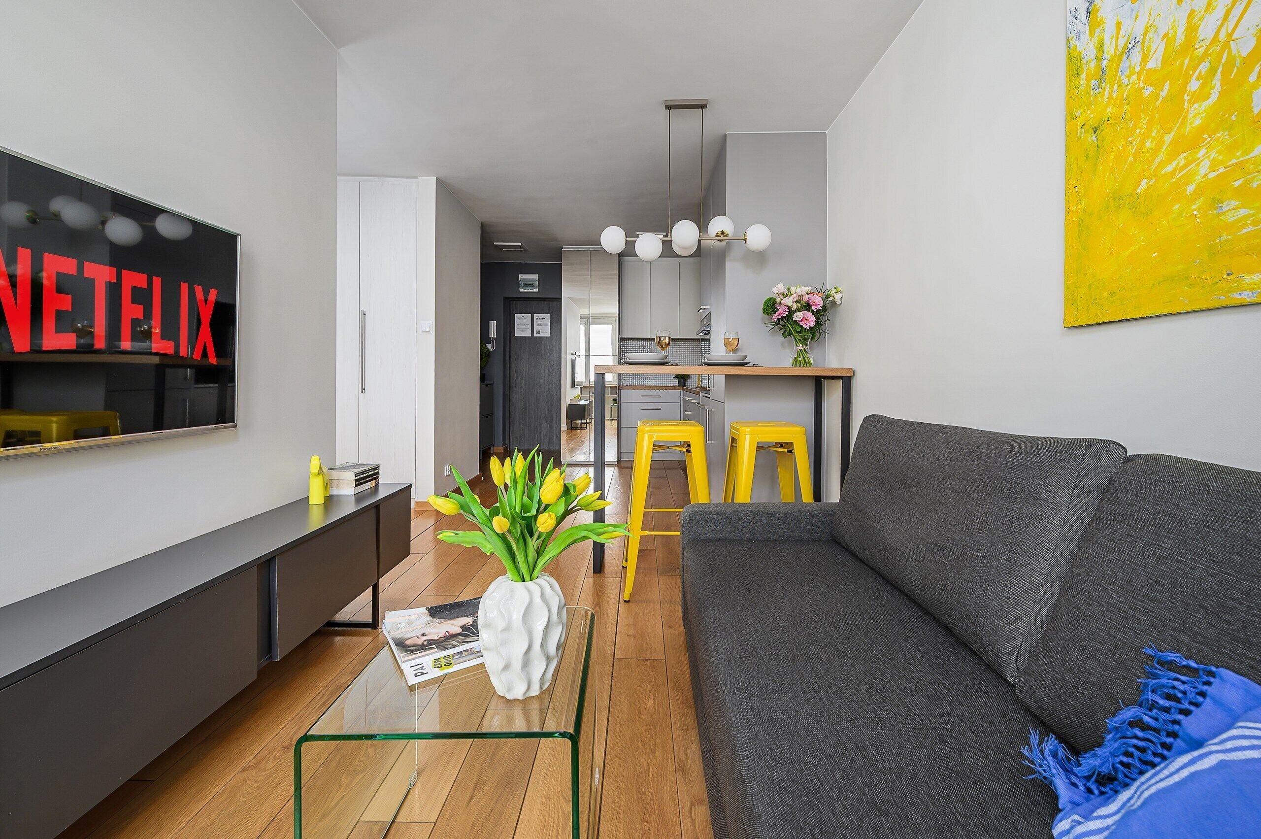 Classic Apartment, Courtyard View | Living area | 40-inch Smart TV with digital channels, Netflix, streaming services