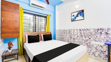 Desk, bed sheets