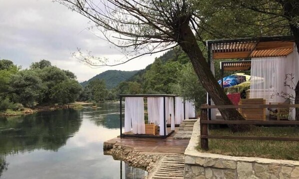 Beach - Hotel Tazz- River Front Oasis Collection (Bihać)