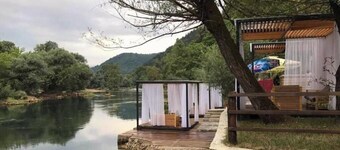 Hotel Tazz- River Front Oasis Collection