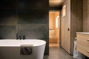 Spa - Villa Fossen with sauna and jacuzzi (Vrådal)