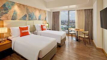 Standard Twin Room, Microwave, City View | In-room safe, blackout drapes, iron/ironing board, free WiFi
