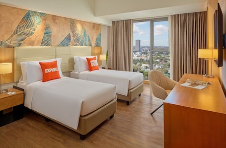 Deluxe Double or Twin Room, Microwave, City View. Alino Hotel