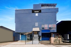 Exterior - Super Townhouse Indira Gandhi (Guwahati)