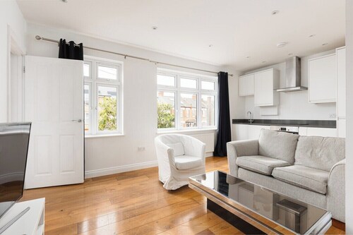 New! Lovely 1BR in Anerley by Crystal Palace Park