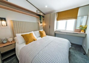 3 bedrooms - Our Silver Caravans are a great base for any family holiday. (Hunters Quay, Argyll)