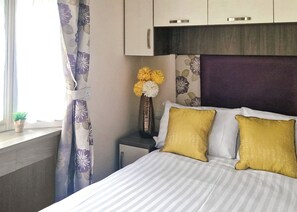3 bedrooms - Birch 3-bedroom Pet Friendly (Clynderwen)