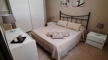 Comfort Condo, 1 Bedroom, Patio, Garden View | Premium bedding, down duvets, minibar, cots/infant beds