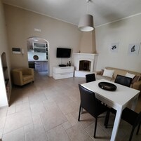 Appartamento Comfort, 1 camera da letto, patio, vista giardino | Area soggiorno