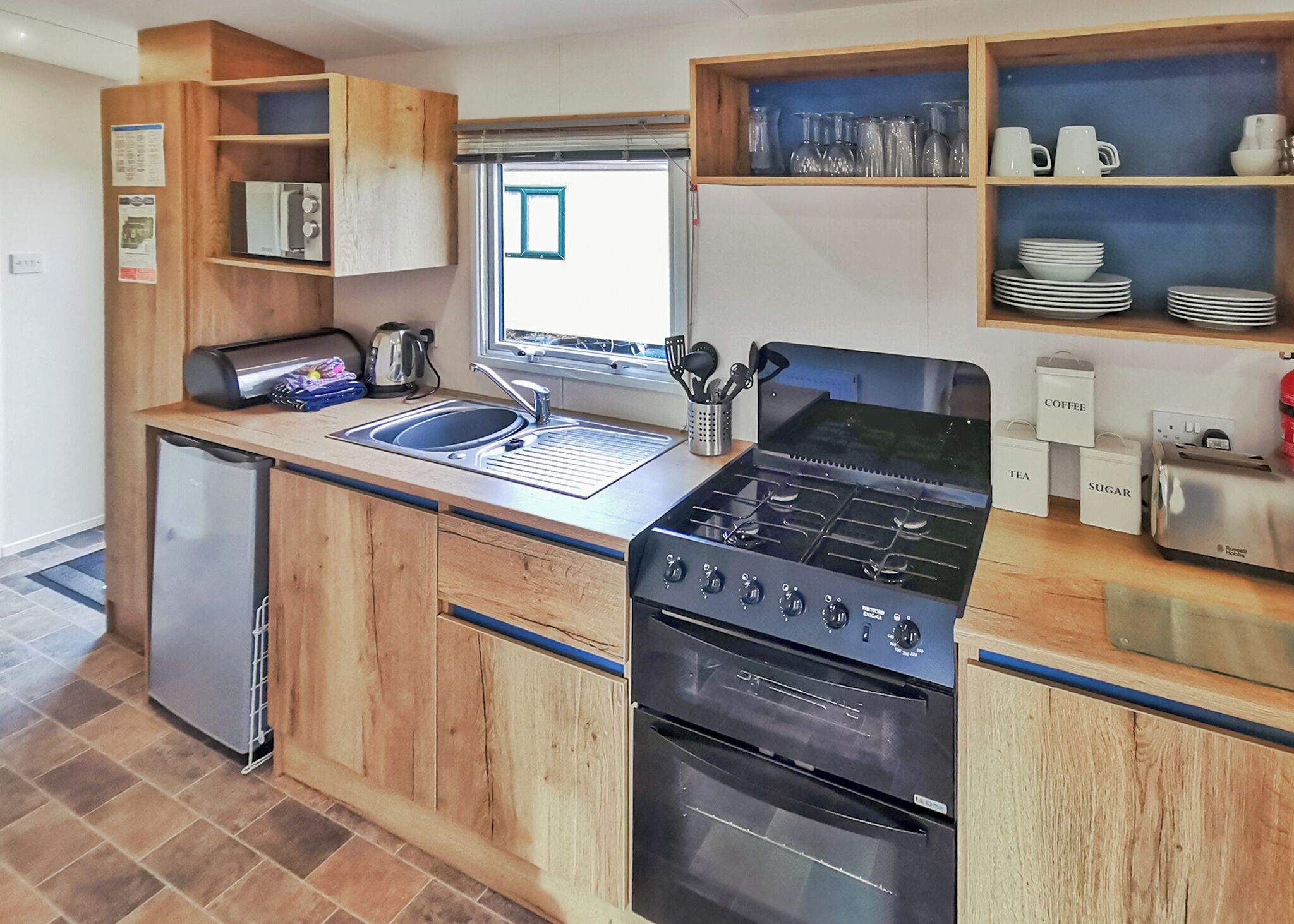 Fridge, oven, stovetop, toaster