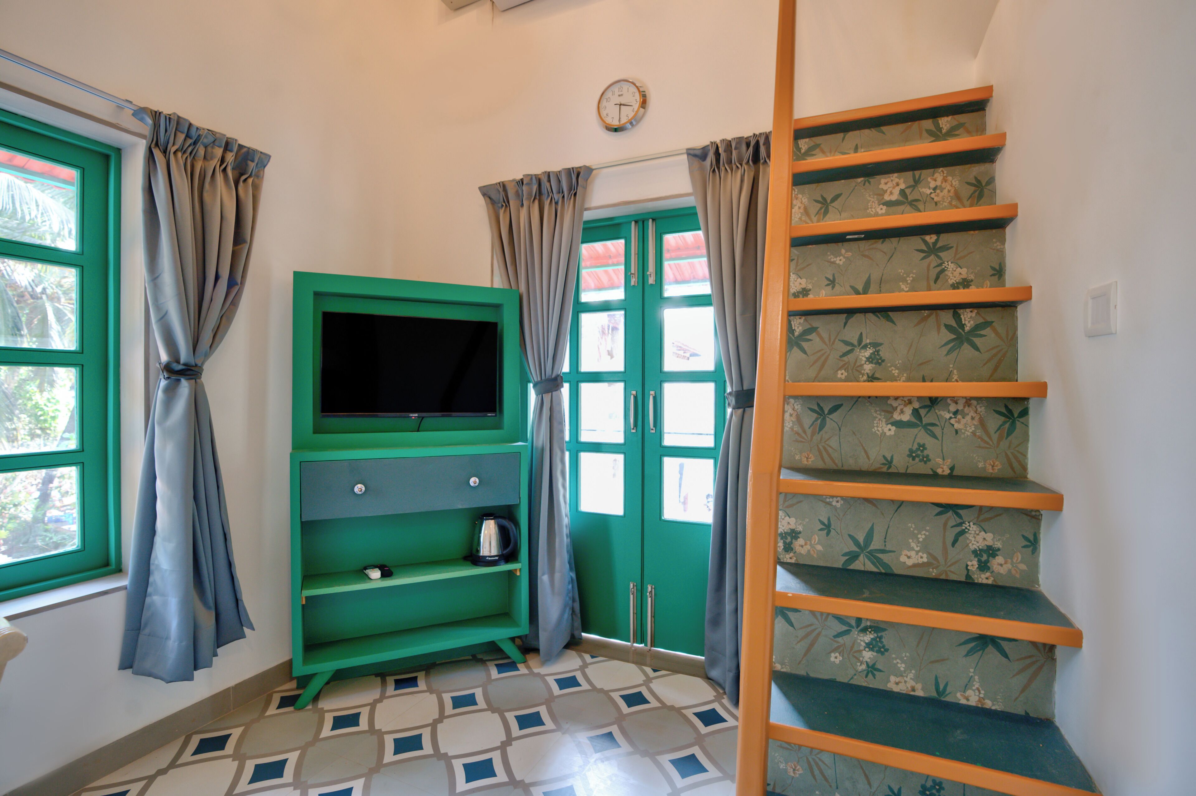 Premium Loft Room