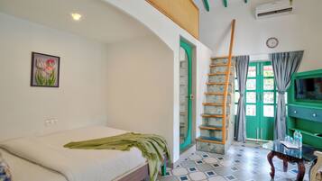 Premium Loft Room