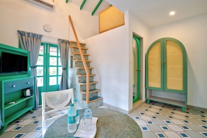 Premium Loft Room