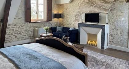 Suite du Ciel â Luxurious ChĂąteau Escape with Panoramic Views