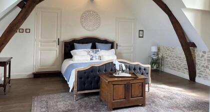 Suite du Ciel â Luxurious ChĂąteau Escape with Panoramic Views