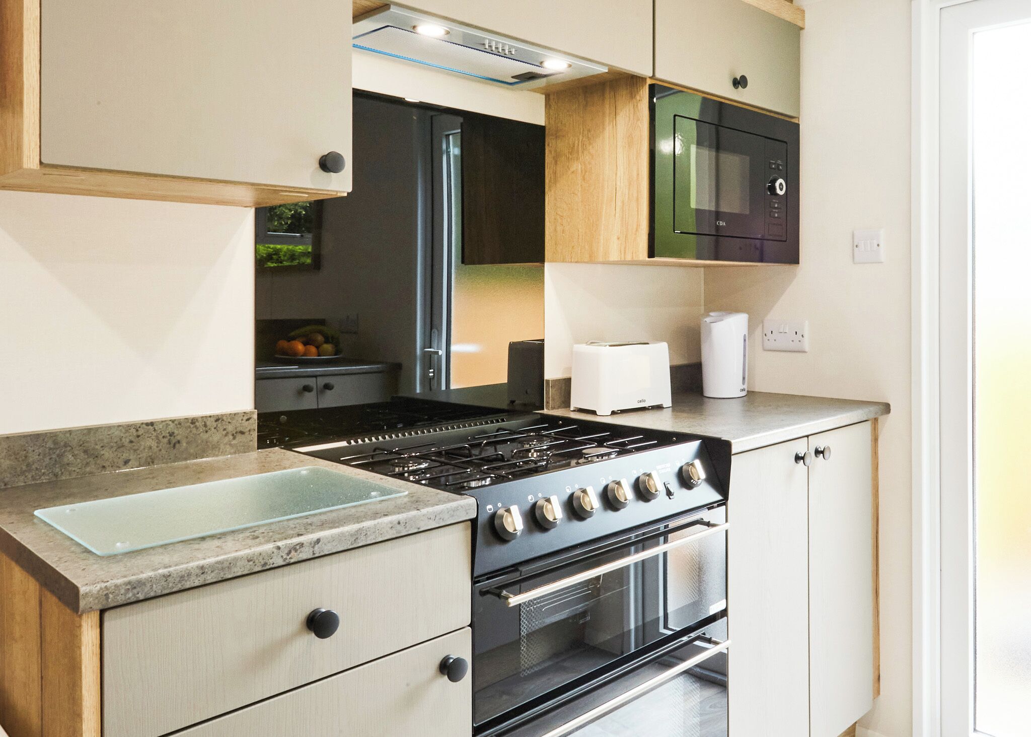 Fridge, oven, stovetop, toaster