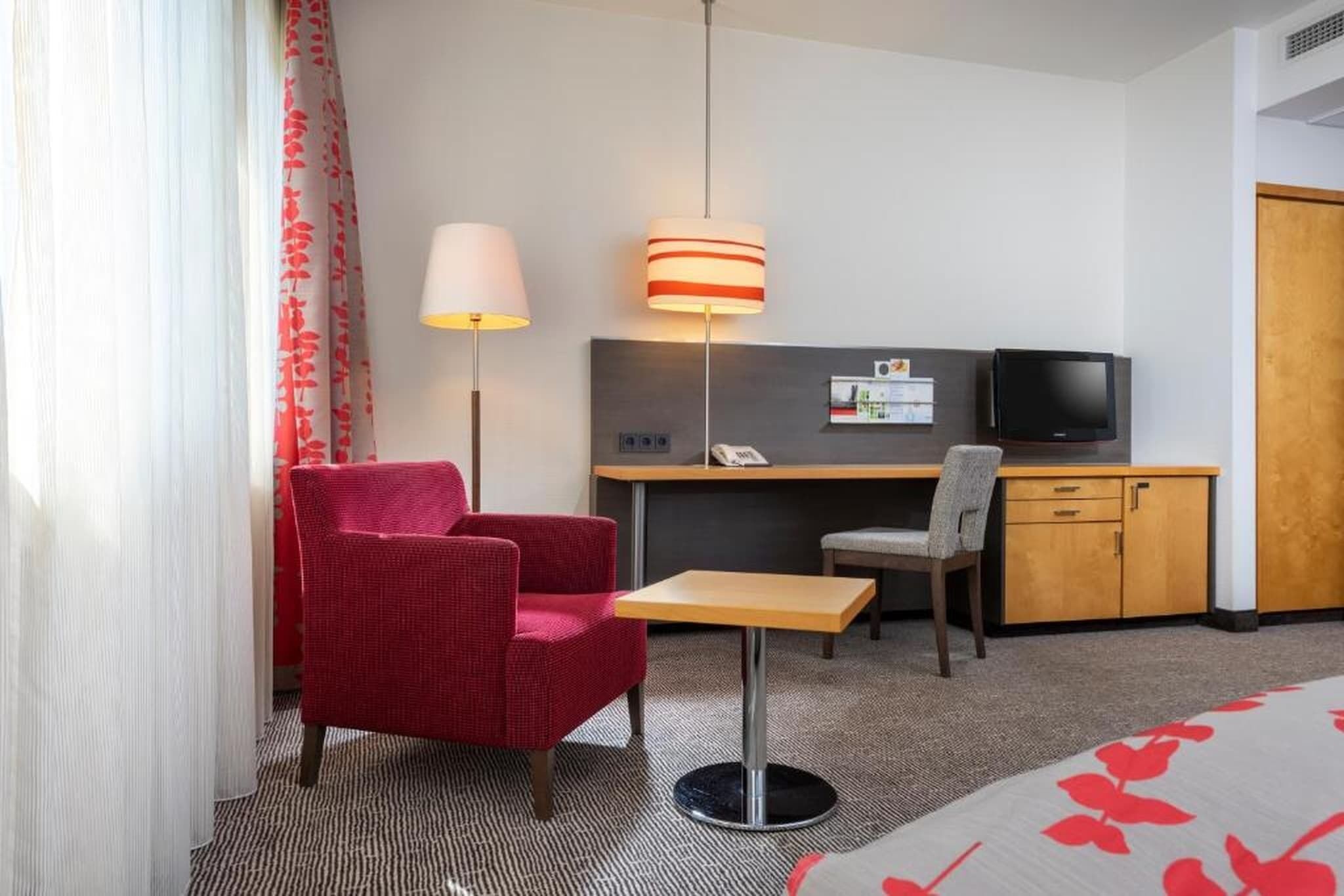 Desk, iron/ironing board, free WiFi, bed sheets