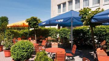 Utendørsservering
