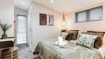 3 bedrooms, WiFi (free)